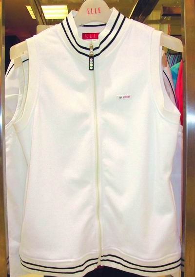 海军条纹look创造清爽夏日(图)